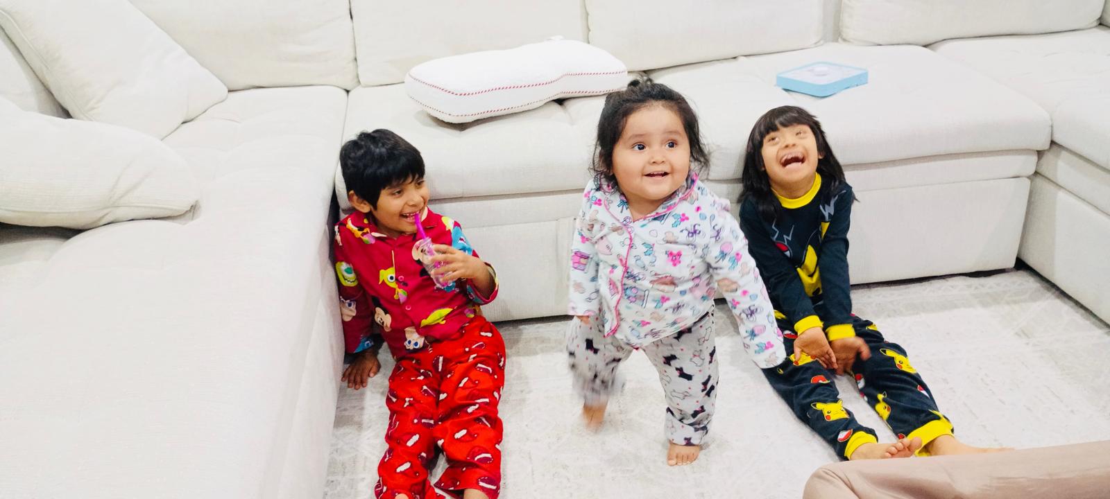 Linari Group Kids playing